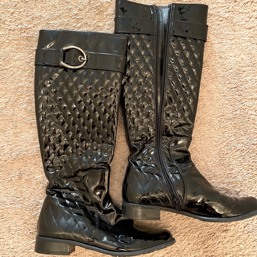 Stuart Weitzman Rainboots size 8 - Never Worn